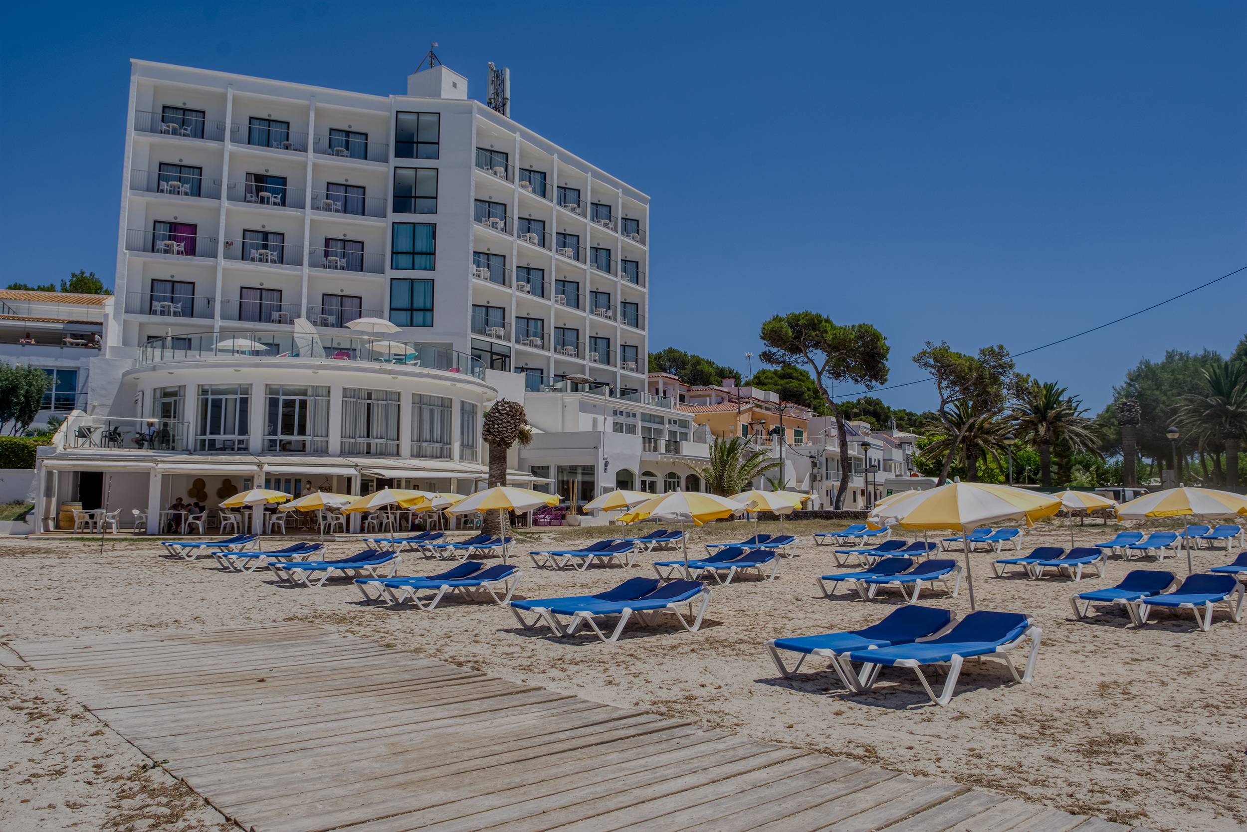 Hotel Playa Santandria and Restaurant