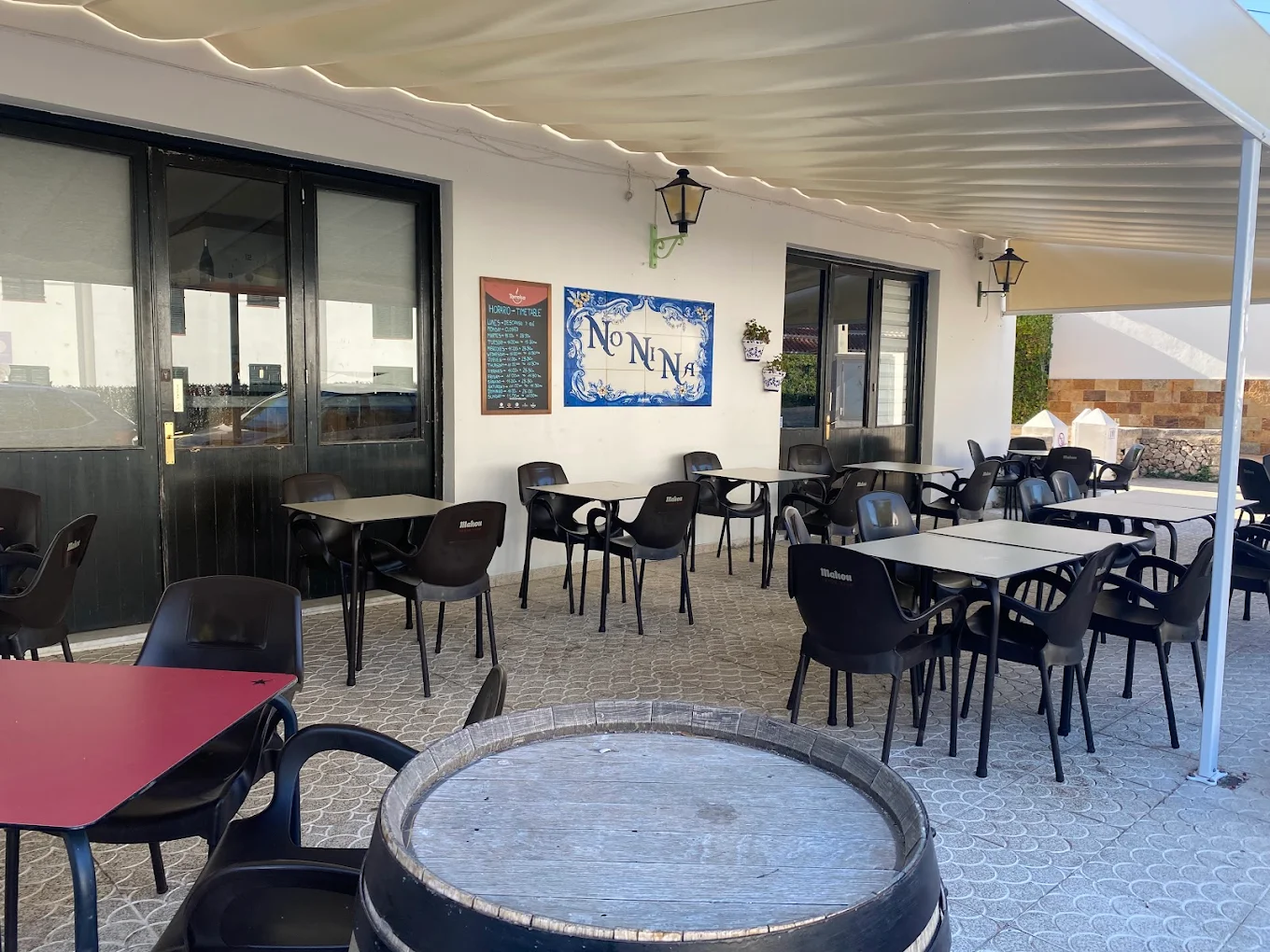 Bar NoNiNa
